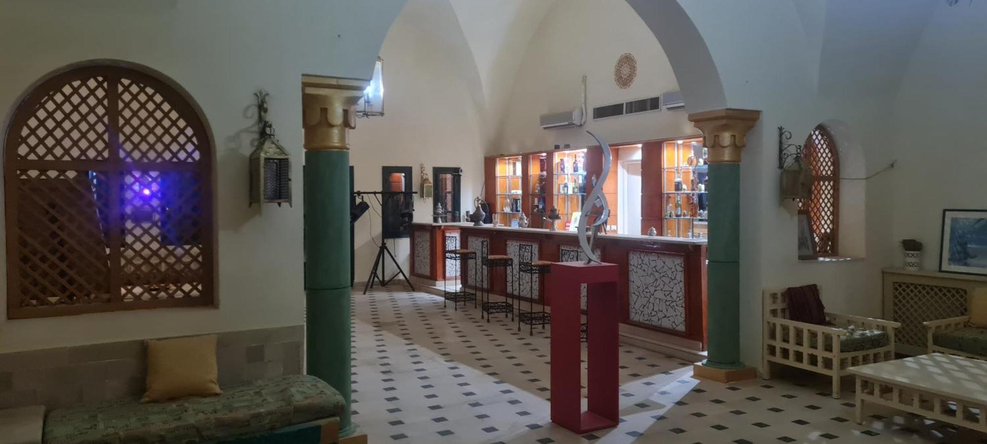 Hotel Pansy Qasr Ghilan Luaran gambar